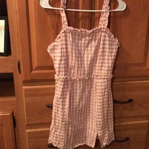 M sized dress runs like a small